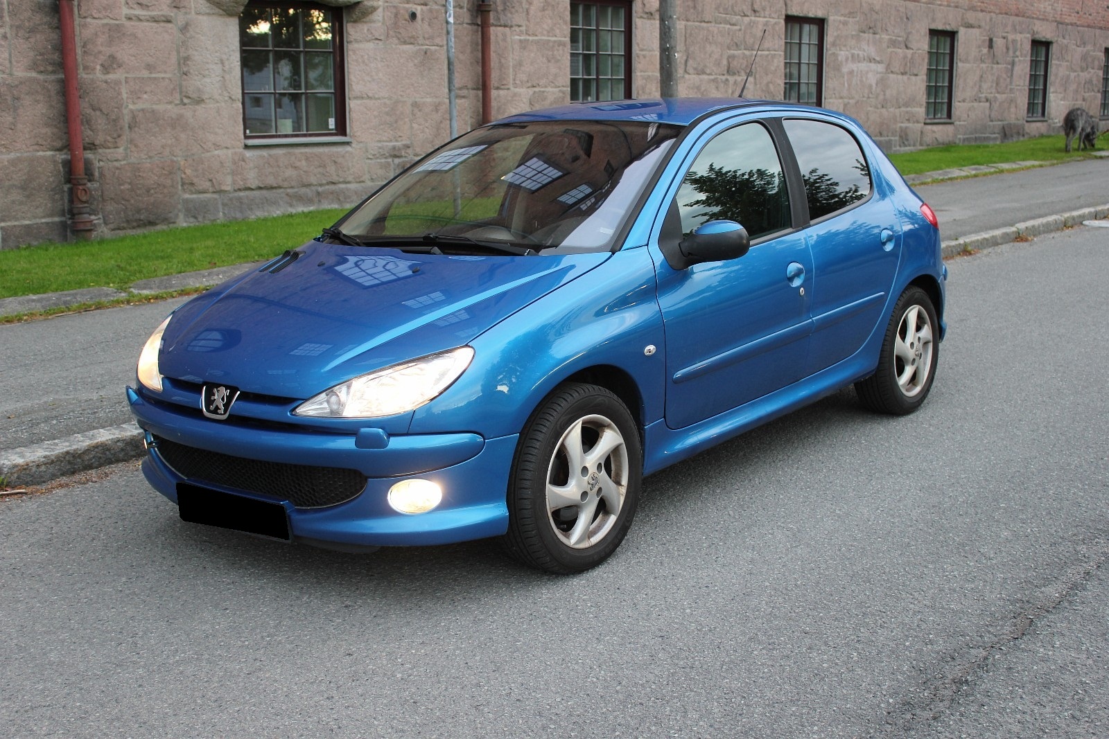 Peugeot 206 2008 года